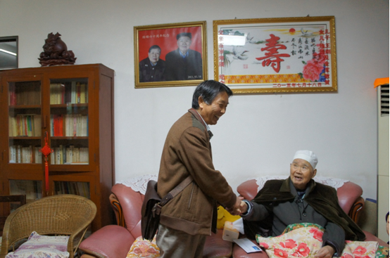 http://www.zmc.edu.cn/__local/C/91/0E/9538B53E5CA833A3842FCF0AEB0_F36A6B7E_4FF59.png